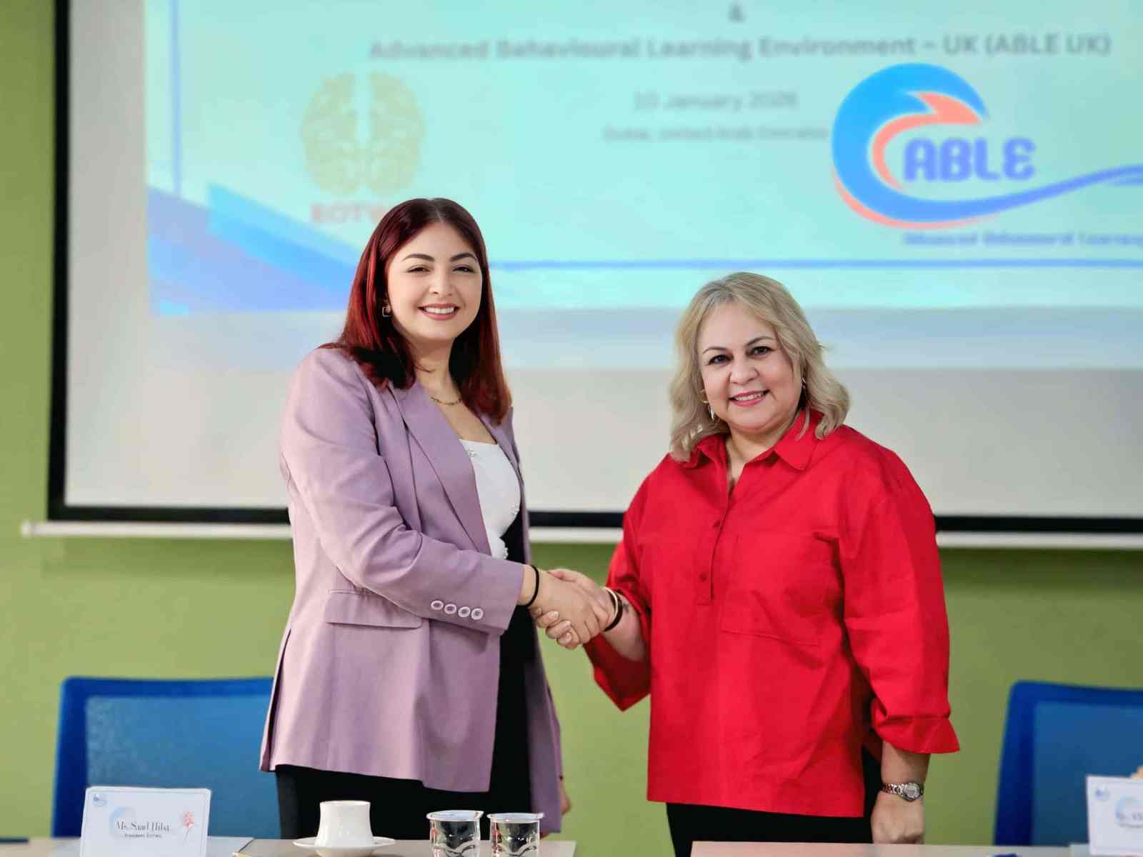 Joint venture shake hands scaled