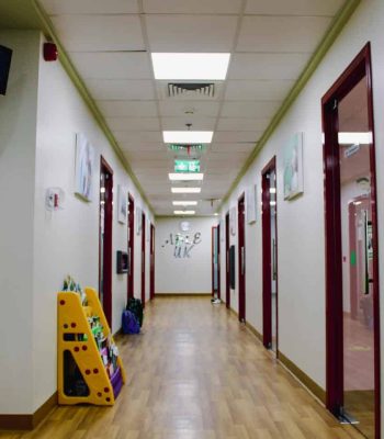 ABLE UK speech-language pathologist working with a child on articulation therapy in Dubai